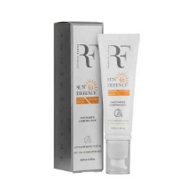  کرم ضد آفتاب فیوژن واتر بدون رنگ رویال فم مناسب پوست چرب حجم 50 میلی لیتر